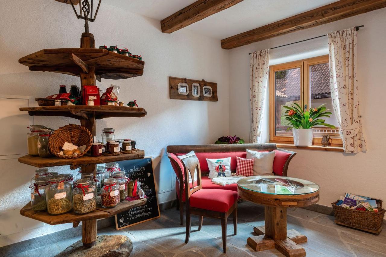 Weliserhof Brunico Bagian luar foto