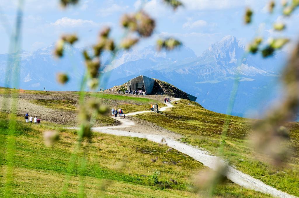 Weliserhof Brunico Bagian luar foto