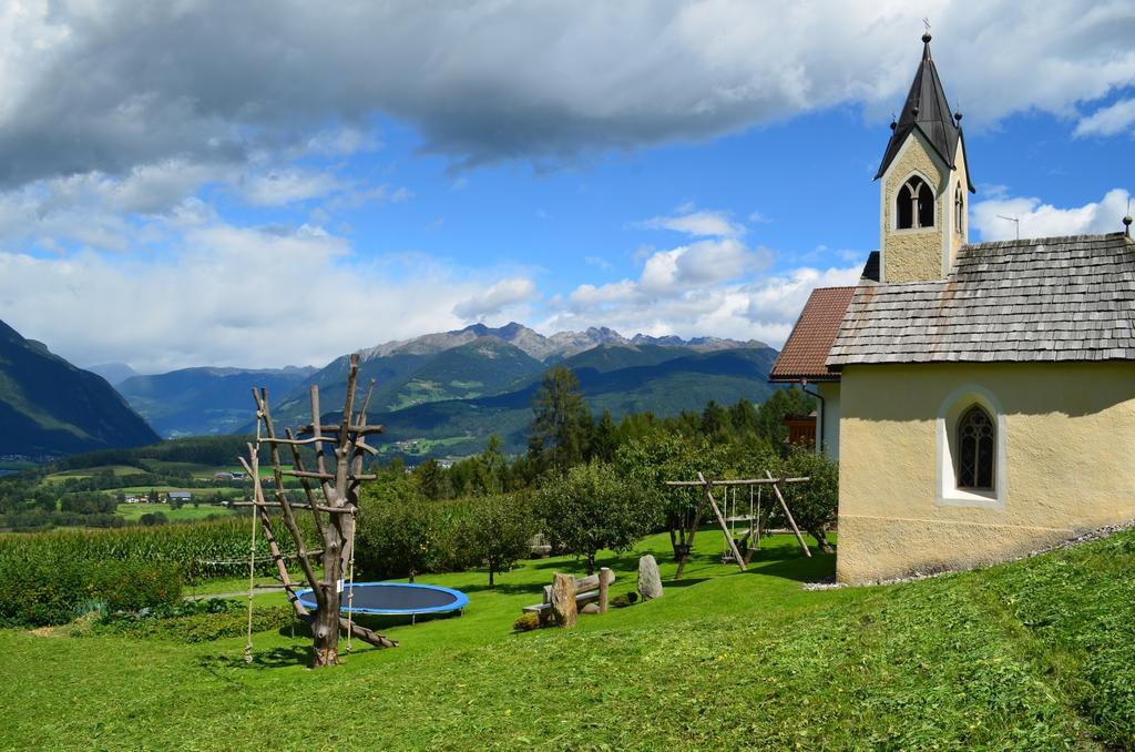 Weliserhof Brunico Bagian luar foto