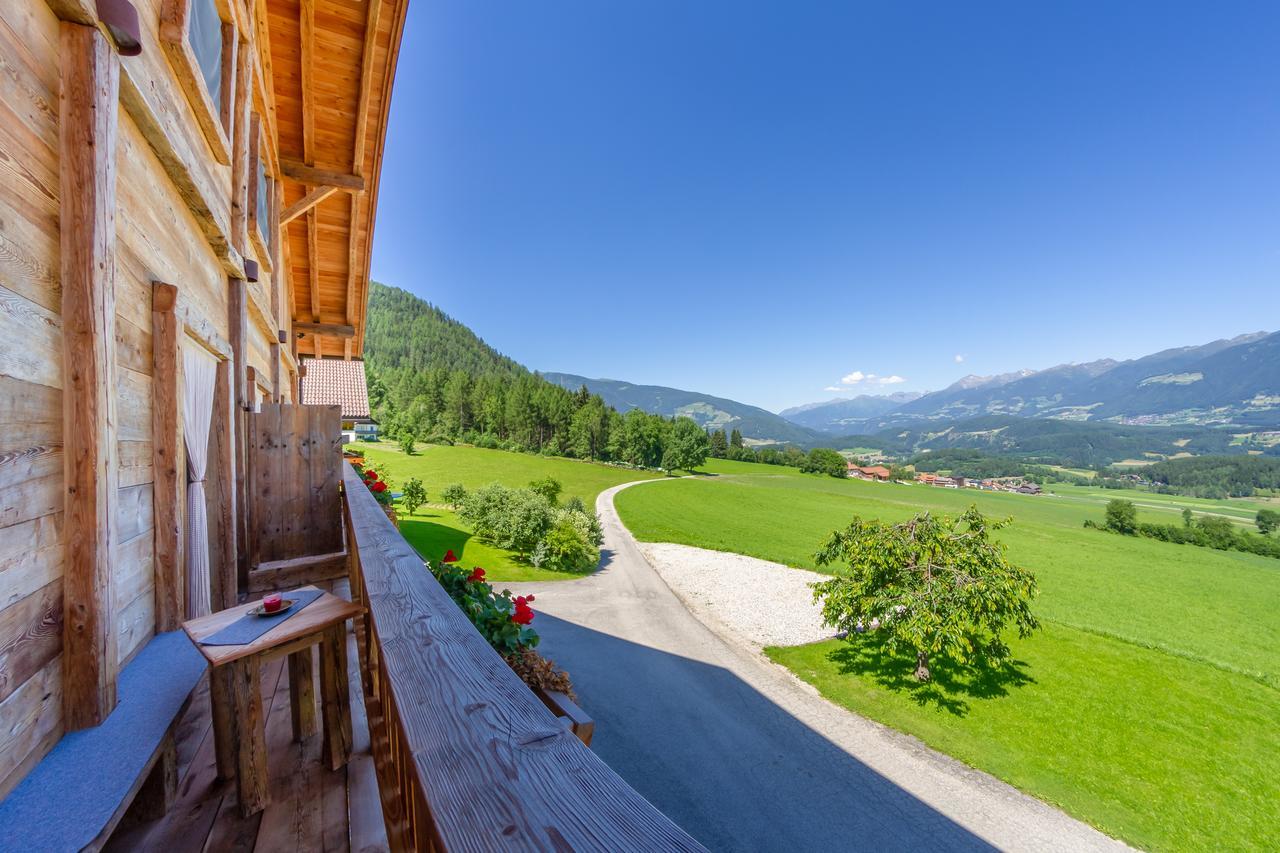 Weliserhof Brunico Bagian luar foto